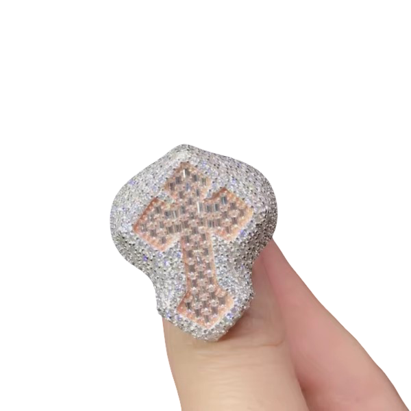 TWO-TONE BAGUETTE CROSS RING