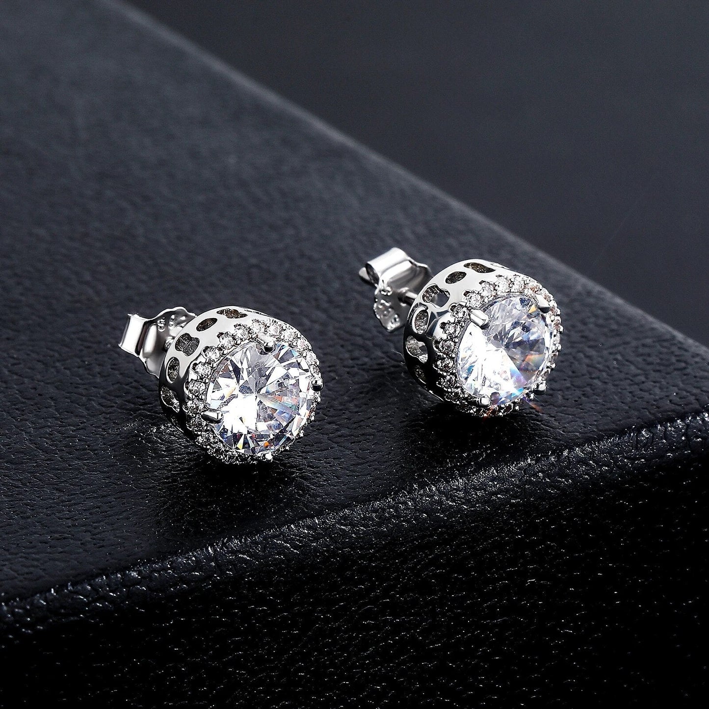 MEN'S EARRING ROUND 4MM (O PAR) – TS JEWELS PREMIUM COLLECTION