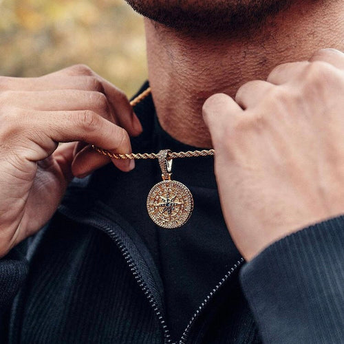 PENDANT ICED COMPASS – 18K GOLD PLATED – TS JEWELS PREMIUM COLLECTION